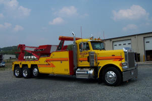 Peterbilt 379 EX Hood Sold to REEDS Towing